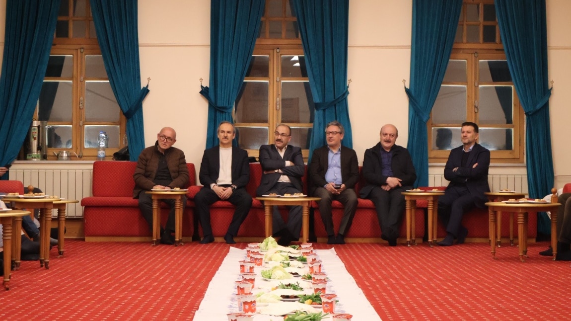 Tanışma Yemeği